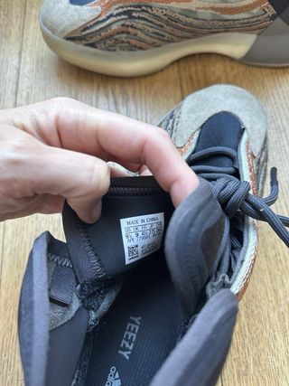 Adidas Yeezy QNTM Sneakers