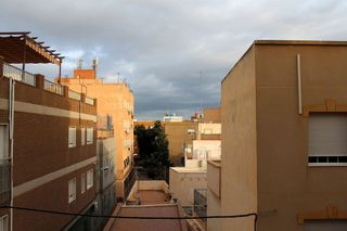 Piso en venta en San Luis en Almería