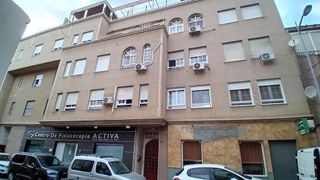 Piso en venta en San Luis en Almería