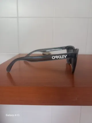 Occhiali da sole Oakley uomo neri e blu