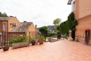 Chalet en venta en Corbera de Llobregat