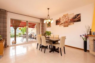 Chalet en venta en Corbera de Llobregat