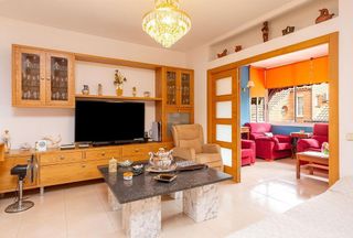 Chalet en venta en Corbera de Llobregat