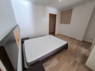 Piso en alquiler en Trinitat en Valencia