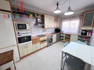 Casa adosada en venta en Yeles