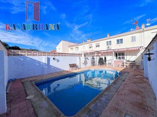 Casa adosada en venta en Yeles