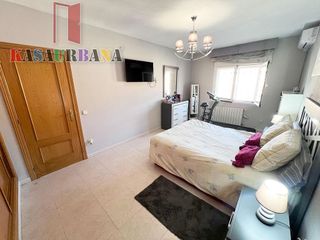 Casa adosada en venta en Yeles
