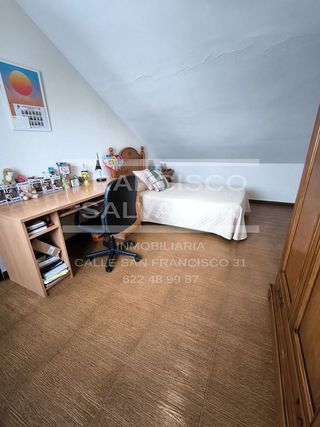 Casa adosada en venta en Lucena