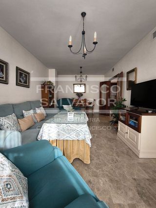 Casa adosada en venta en Lucena
