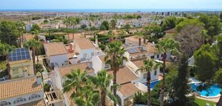 Casa en venta en Campos de Golf - Villa Martin - Los Dolses en Orihuela