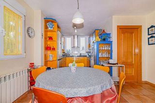 Chalet en venta en Zubia (La)