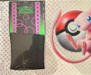 ETB Fabula Sombría Pokémon