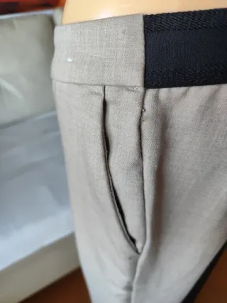 Pantalones rectos beige