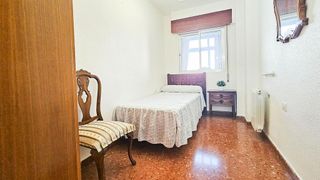 Piso en venta en Avda de Madrid - Pº de la Estación en Jaén