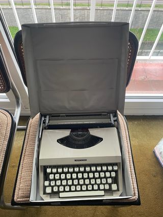 Máquina de escribir Mercedes