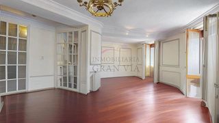 Piso en venta en La Roqueta en Valencia