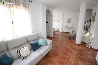 Casa adosada en venta en Azucaica - Santa María de Benquerencia en Toledo