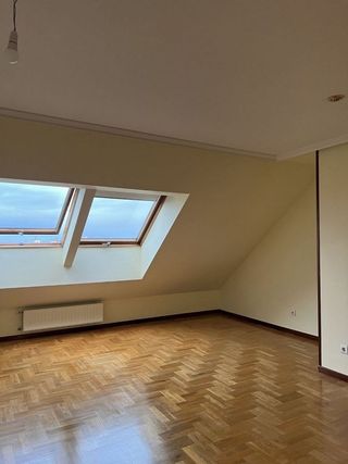 Piso en alquiler en El Coto en Gijón