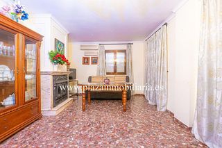 Chalet en venta en Lucena