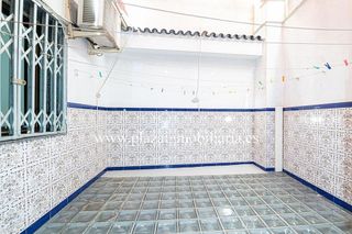 Chalet en venta en Lucena