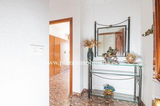 Chalet en venta en Lucena