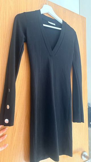 Vestido negro manga larga botones