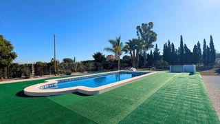 Chalet en venta en Dolores