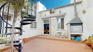 Casa pareada en venta en Benalúa en Alicante