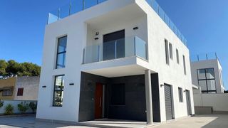 Chalet en venta en Florida Baja en Alicante