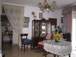 Casa adosada en venta en Lucena