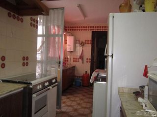 Casa adosada en venta en Lucena