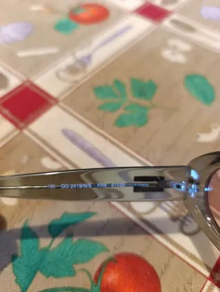 Occhiali Gucci grigi