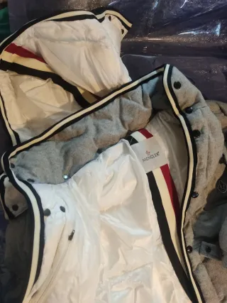 Abrigo Chaquetón Moncler Gris Talla M