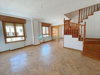 Piso en venta en José Zorrilla - Padre Claret en Segovia