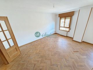 Piso en venta en José Zorrilla - Padre Claret en Segovia