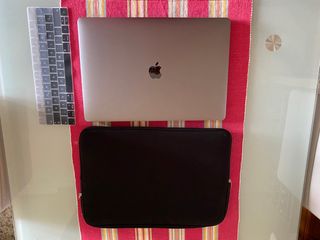 MacBook Pro 15 2017 - 256 GB - 16 RAM - i7