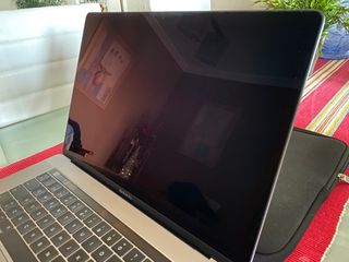 MacBook Pro 15 2017 - 256 GB - 16 RAM - i7