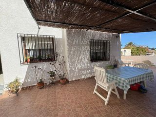 Casa adosada en venta en Carboneras