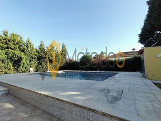 Chalet en venta en Carmona