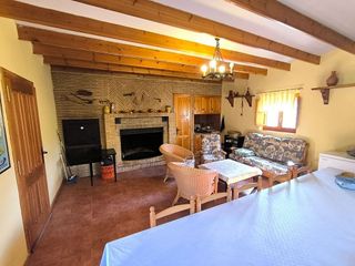 Chalet en venta en Yecla