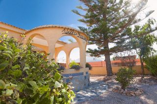 Chalet en venta en La Siesta - El Salado - Torreta en Torrevieja