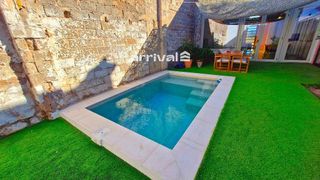Casa en venta en El Castellar-L´Oliveral en Valencia