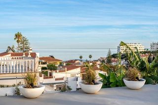 Chalet en venta en El Faro de Calaburra - Chaparral en Mijas