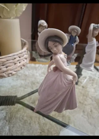 Figuras de porcelana niñas Lladró.