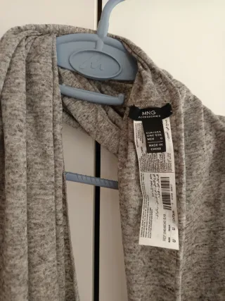 Bufanda gris jaspeada