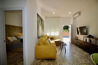 Piso en venta en La Carihuela en Torremolinos