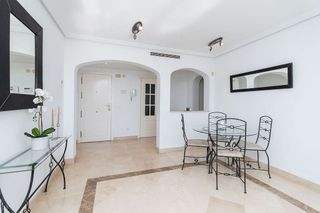 Piso en venta en Benahavís