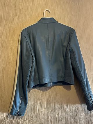 Cazadora vintage azul y blanca