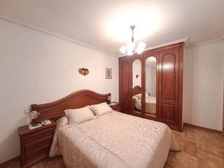 Piso en venta en Hospital - G3 - G2 en Burgos