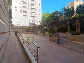 Piso en venta en La Buhaira en Sevilla
